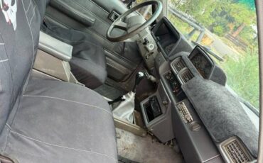 Toyota-4runner-1987-black-5