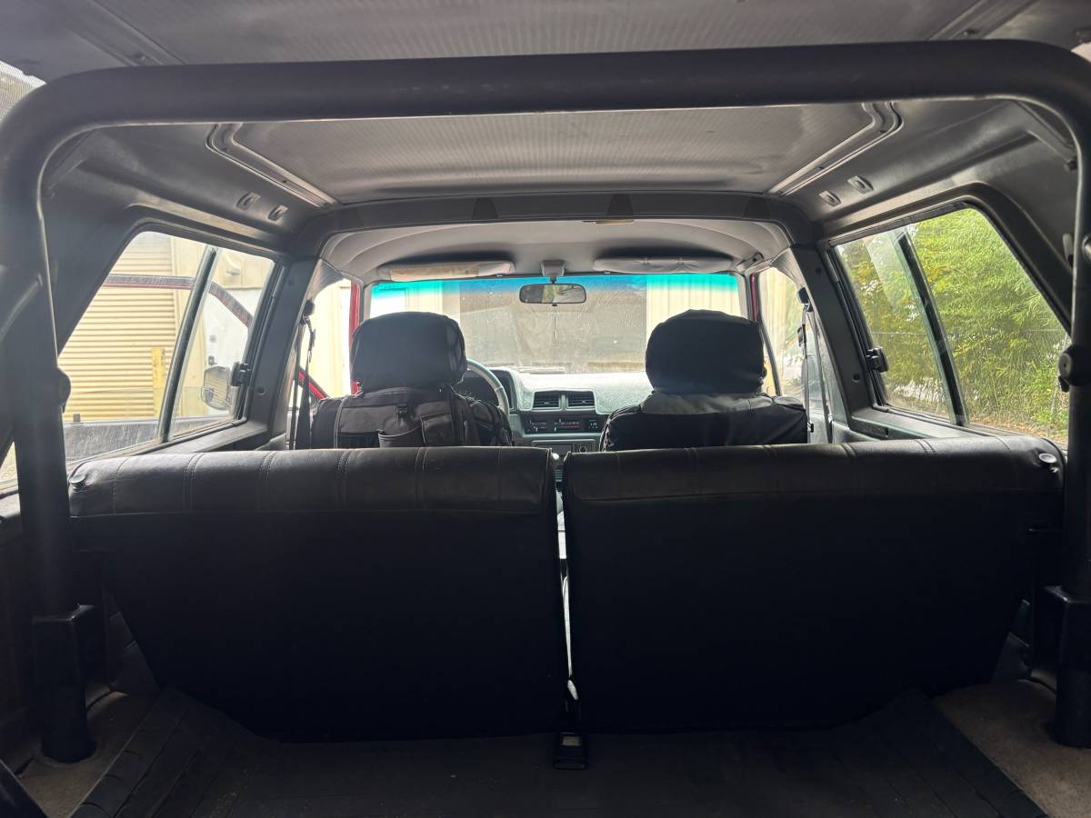 Toyota-4runner-1987-red-13