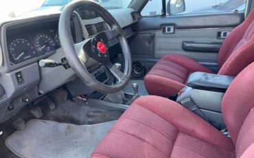 Toyota-4runner-1987-white-11