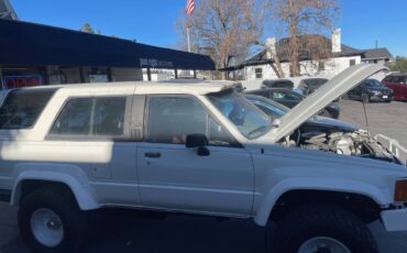 Toyota-4runner-1987-white-4