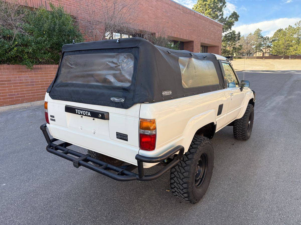 Toyota-4runner-1988-12