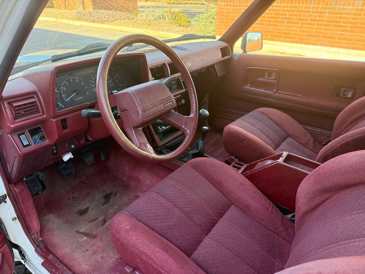 Toyota-4runner-1988-16