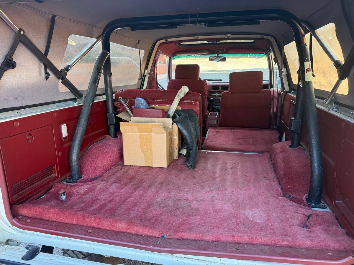 Toyota-4runner-1988-18