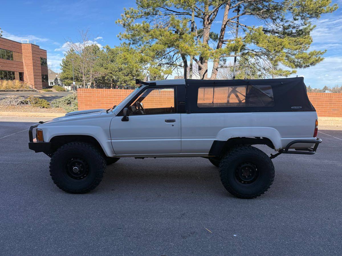Toyota-4runner-1988-8