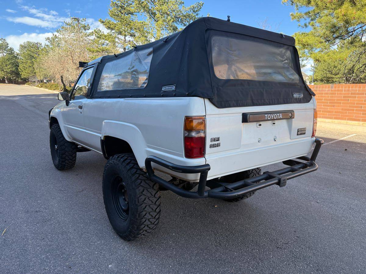 Toyota-4runner-1988-9