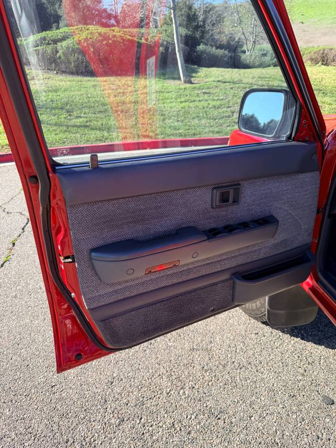 Toyota-4runner-1992-red-10