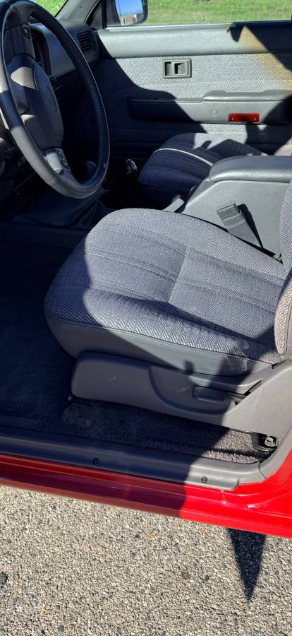 Toyota-4runner-1992-red-11