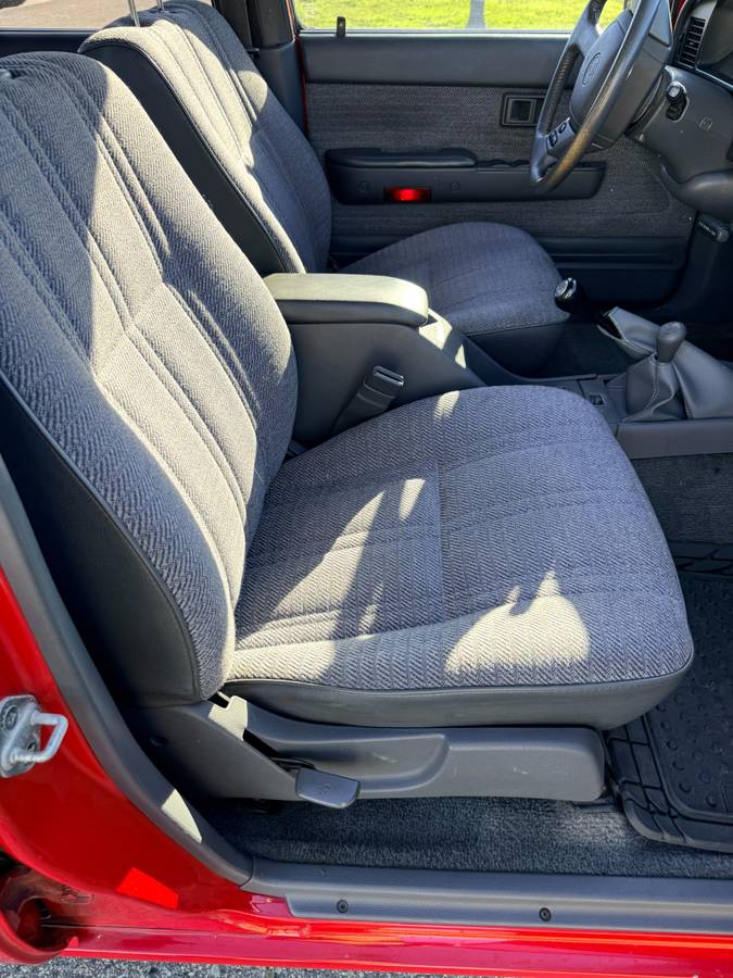 Toyota-4runner-1992-red-13