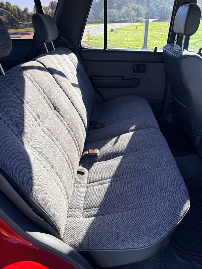 Toyota-4runner-1992-red-14