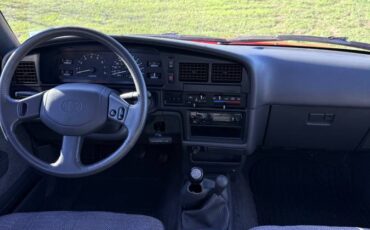 Toyota-4runner-1992-red-18