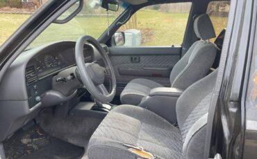 Toyota-4runner-1994-black-2