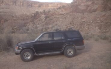 Toyota-4runner-1994-black-3