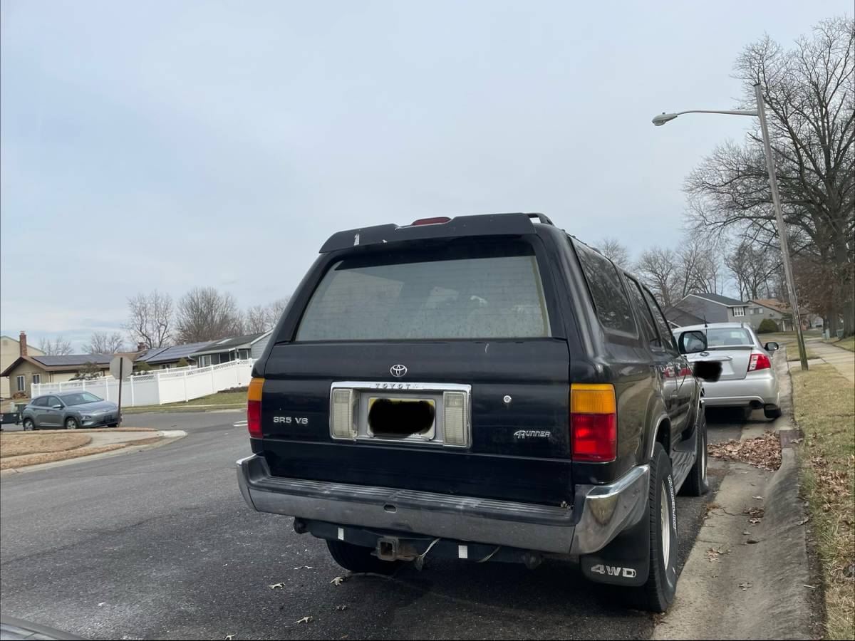 Toyota-4runner-1994-black-5