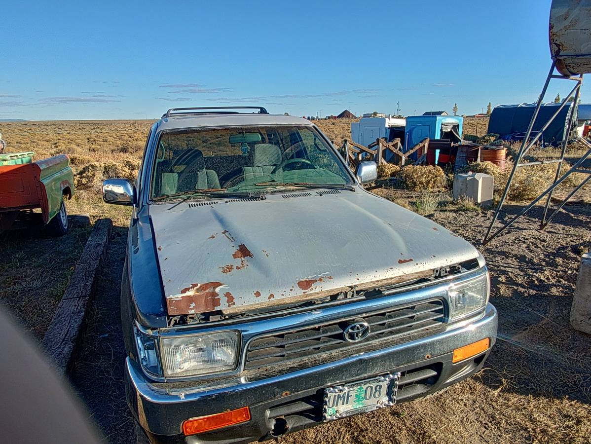 Toyota-4runner-1994-grey-1