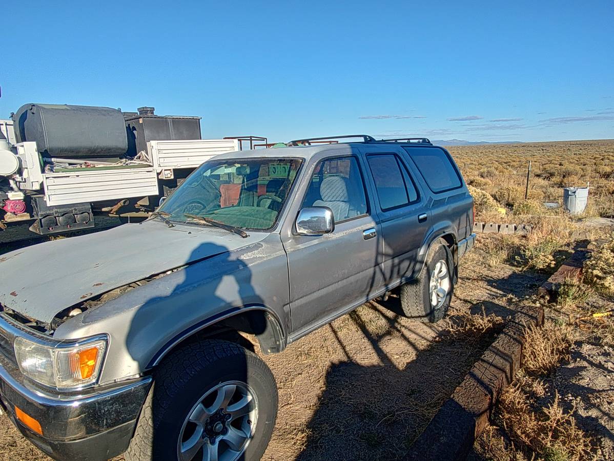 Toyota-4runner-1994-grey-5