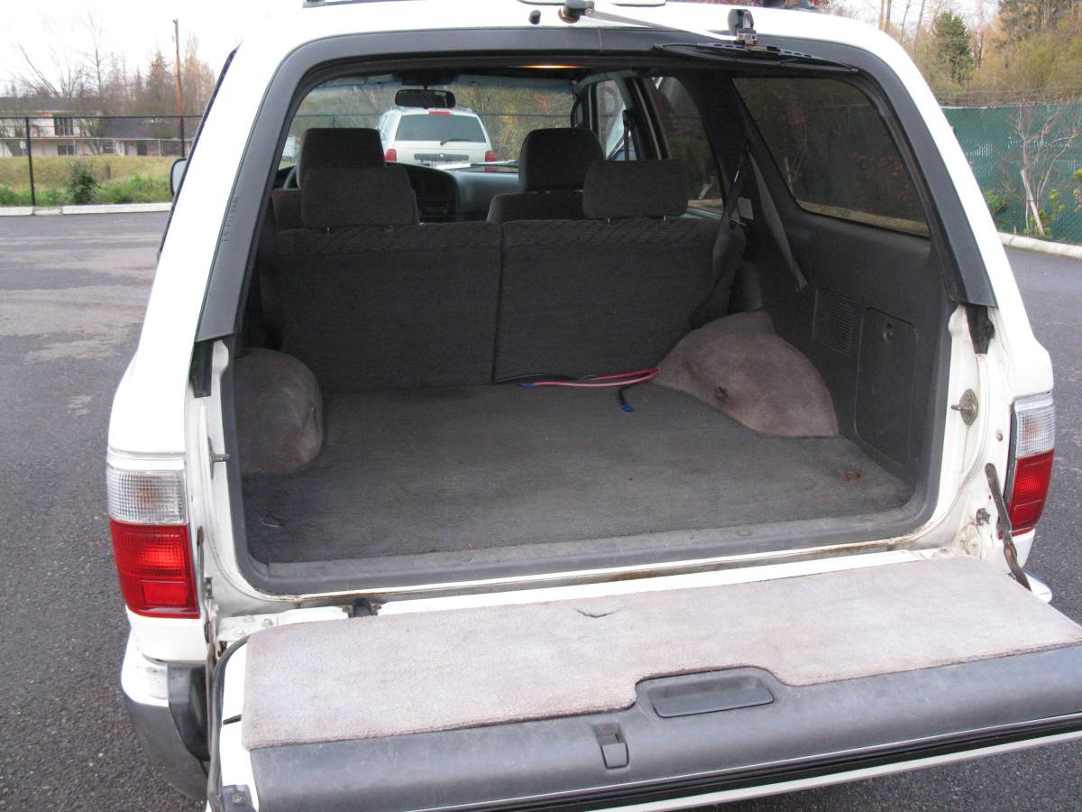 Toyota-4runner-1995-white-13