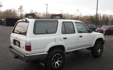 Toyota-4runner-1995-white-4