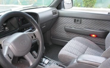 Toyota-4runner-1995-white-9