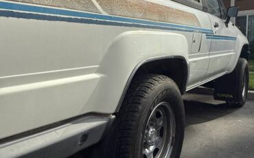 Toyota-4runner-sr5-1986-5