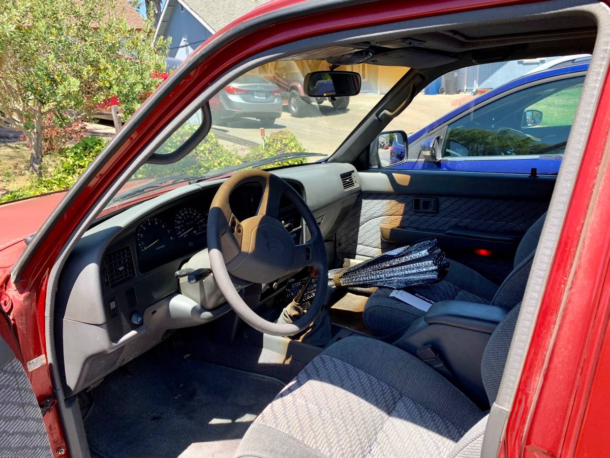 Toyota-4runner-sr5-1994-red-14