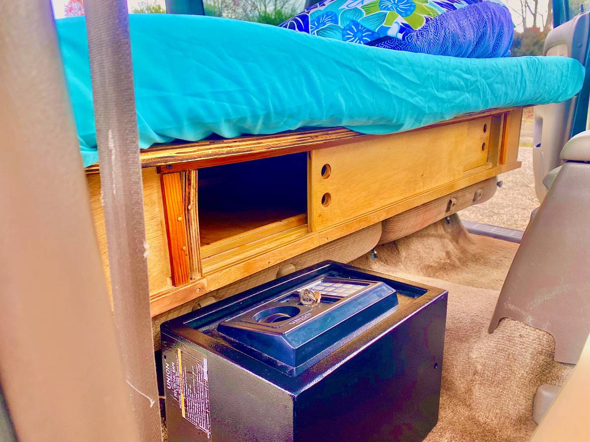 Toyota-4runner-sr5-1996-green-1