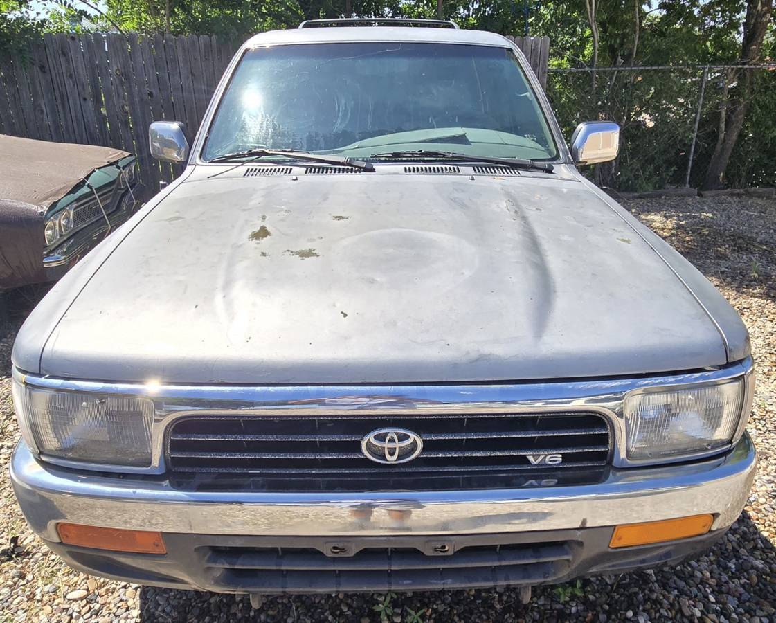 Toyota-4runner-sr5-4x4-1995