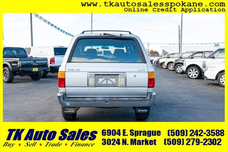 Toyota-4runner-sr5-v6-1990-silver-7