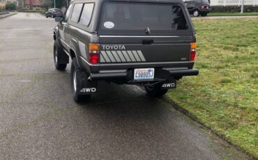 Toyota-4wd-sr5-1985-grey-1