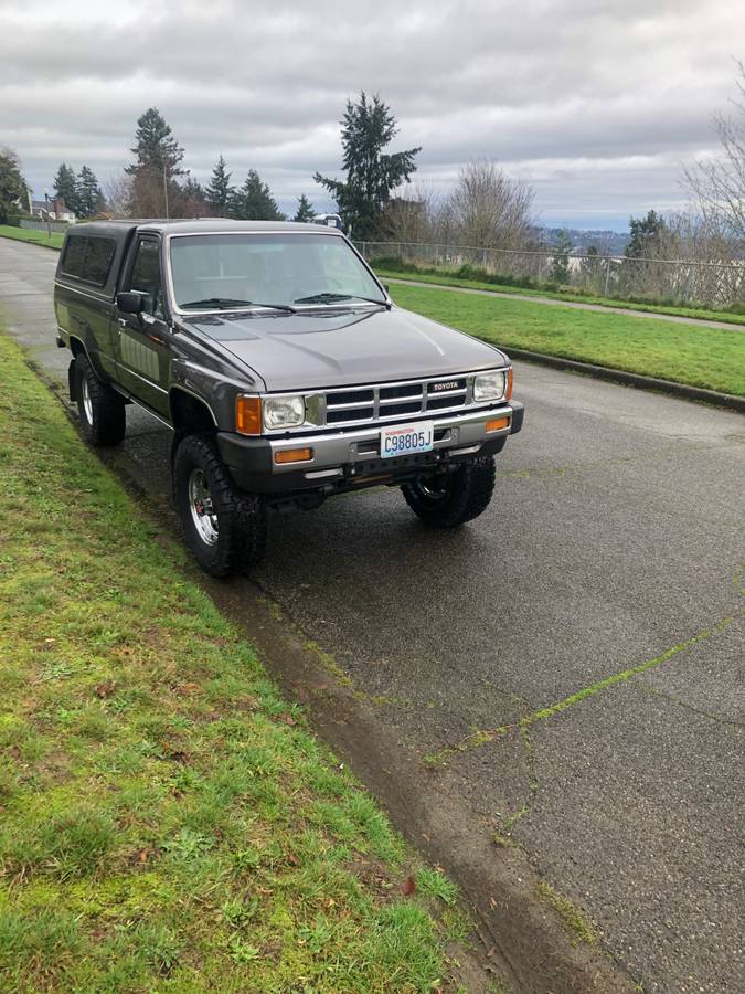 Toyota-4wd-sr5-1985-grey-4