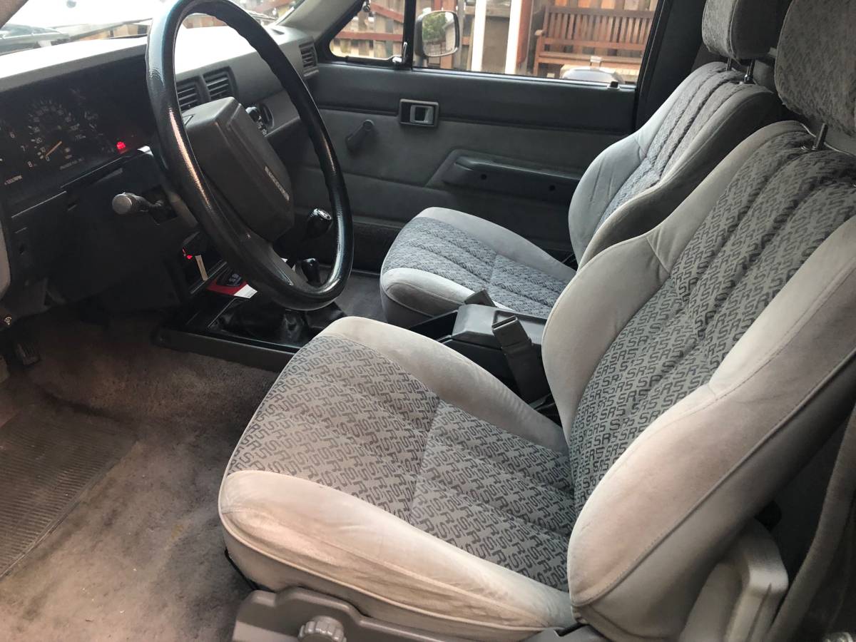 Toyota-4wd-sr5-1985-grey-5