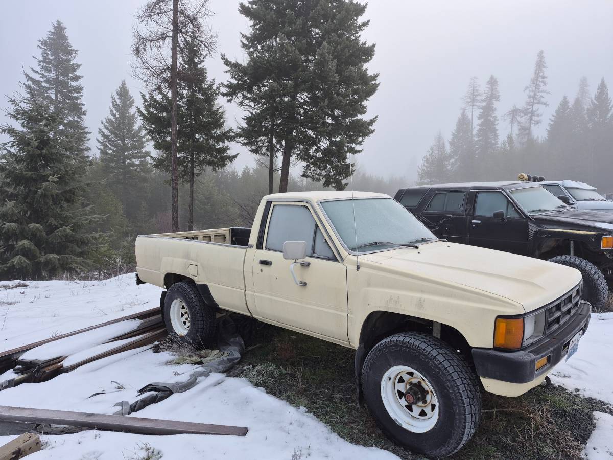 Toyota-4x4-1985-1