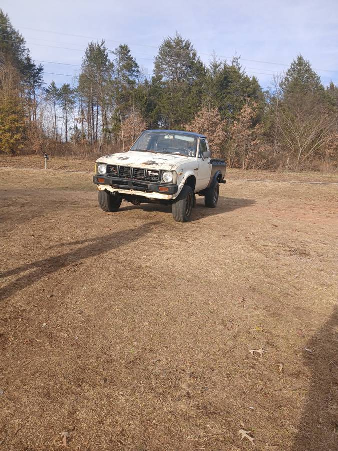 Toyota-4x4-pickup-1980-custom-1