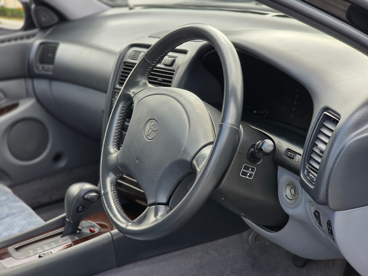 Toyota-Aristo-1994-Sedan-10