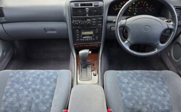 Toyota-Aristo-1994-Sedan-8