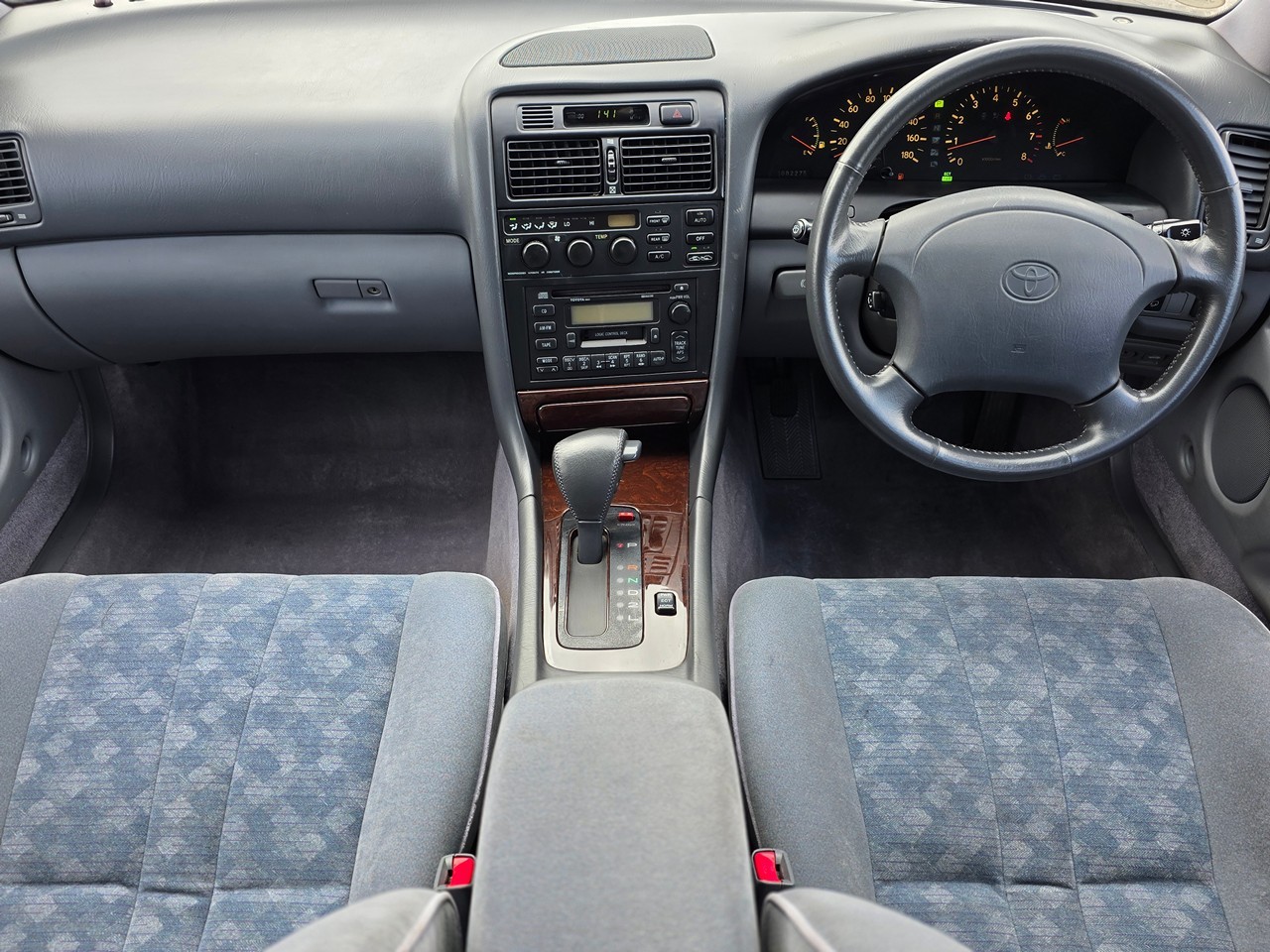 Toyota-Aristo-1994-Sedan-8