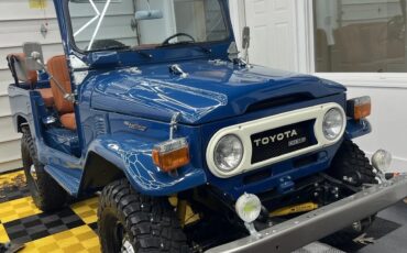 Toyota-Bj40-1978-Marine-Blue-Tan-2