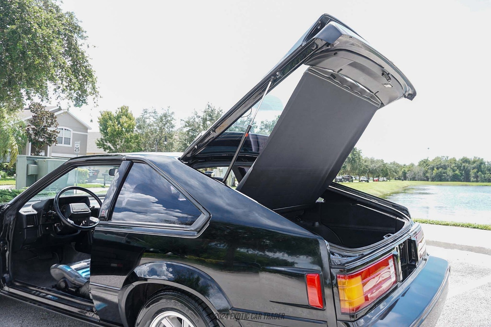 Toyota-Celica-1985-Hatchback-13