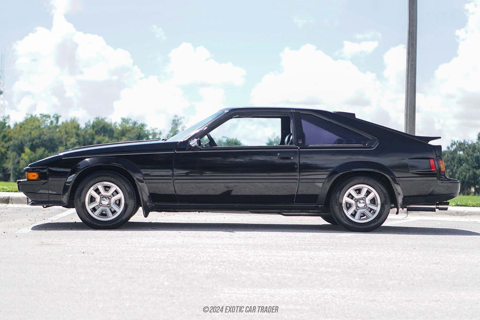 Toyota-Celica-1985-Hatchback-2