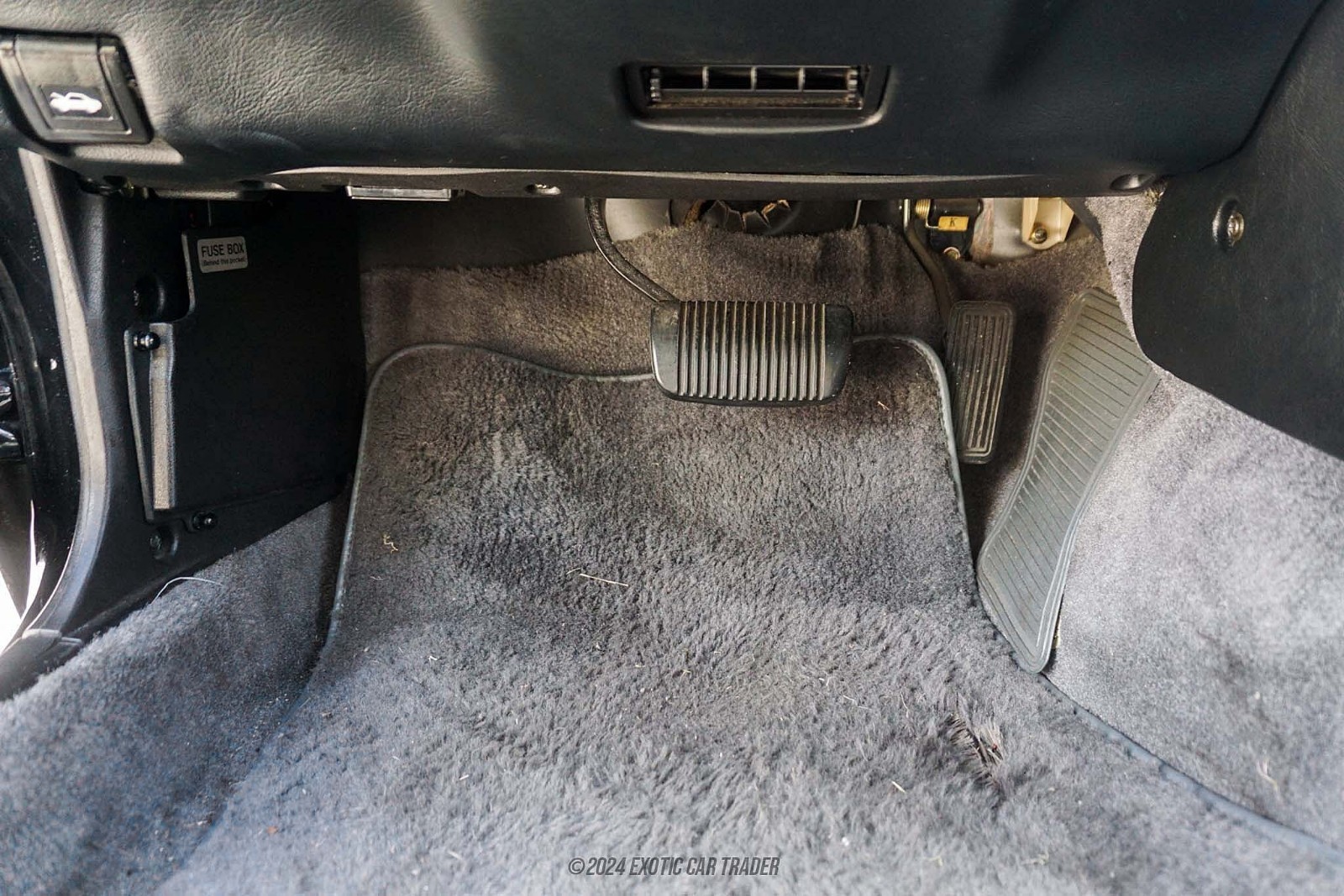 Toyota-Celica-1985-Hatchback-21