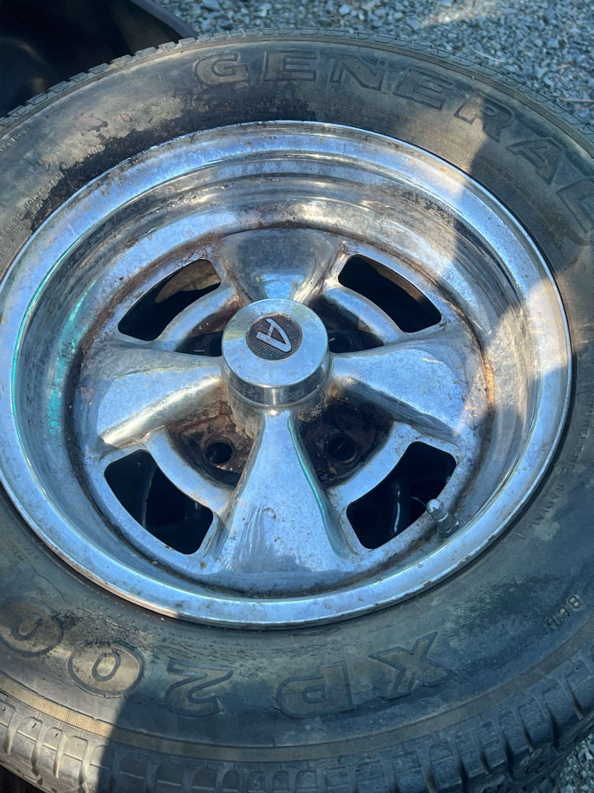 Toyota-Corolla-1977-13