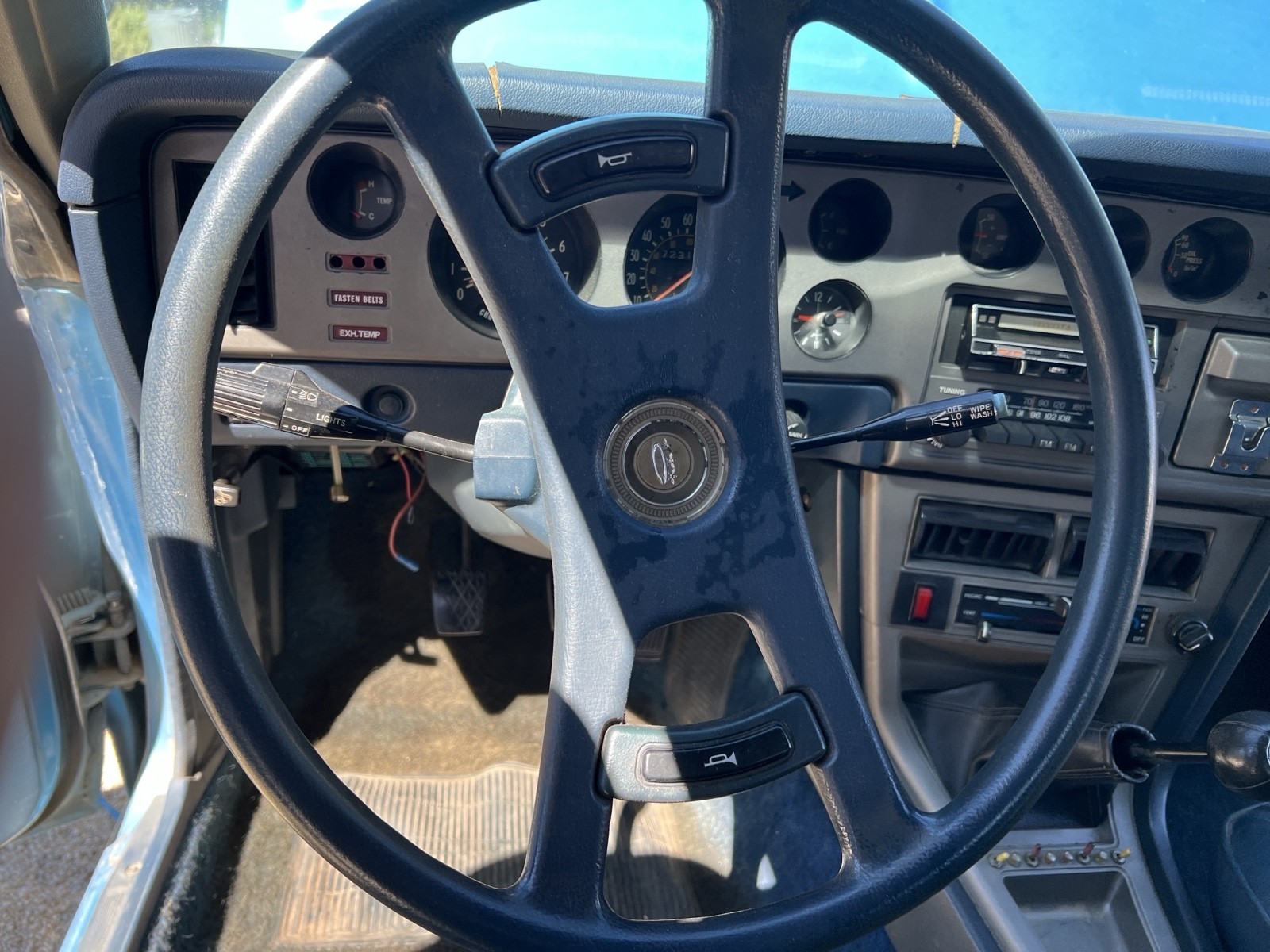 Toyota-Corolla-1977-17