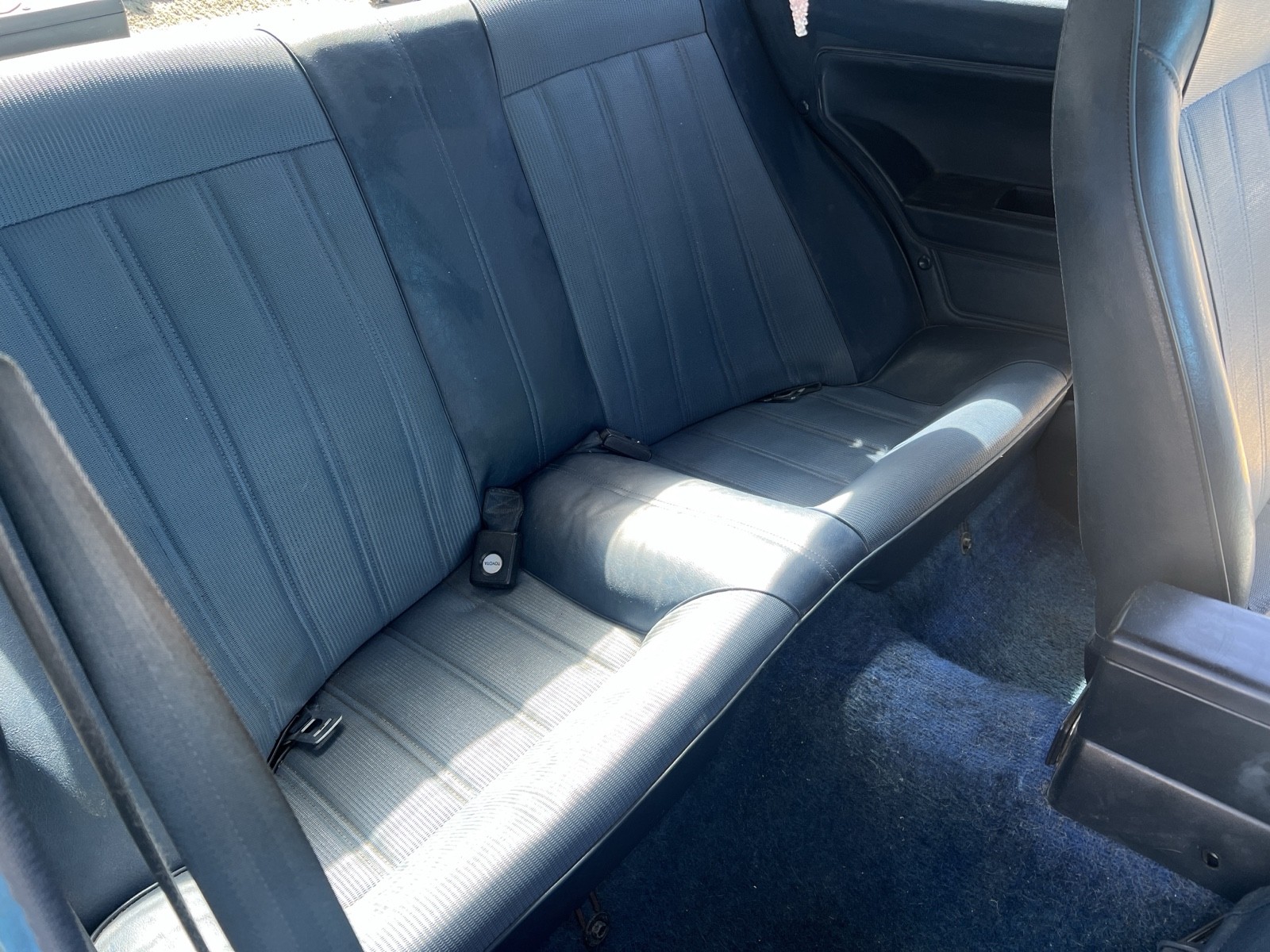 Toyota-Corolla-1977-22