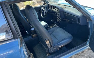 Toyota-Corolla-1977-26