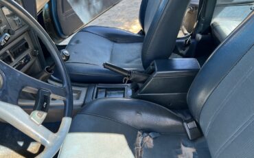 Toyota-Corolla-1977-28