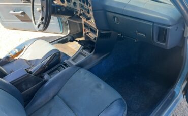 Toyota-Corolla-1977-31