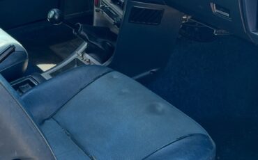 Toyota-Corolla-1977-33