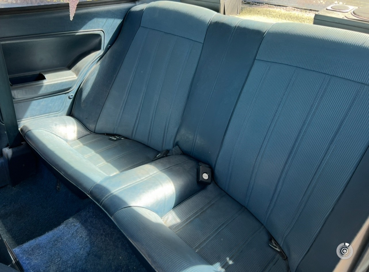 Toyota-Corolla-1977-34