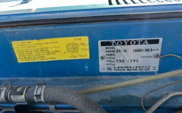 Toyota-Corolla-1977-38