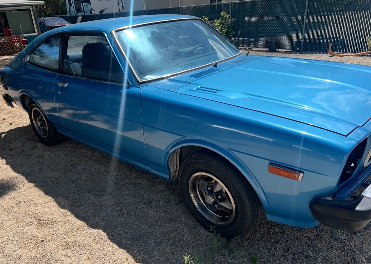 Toyota-Corolla-1977-39