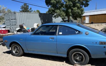 Toyota-Corolla-1977-6